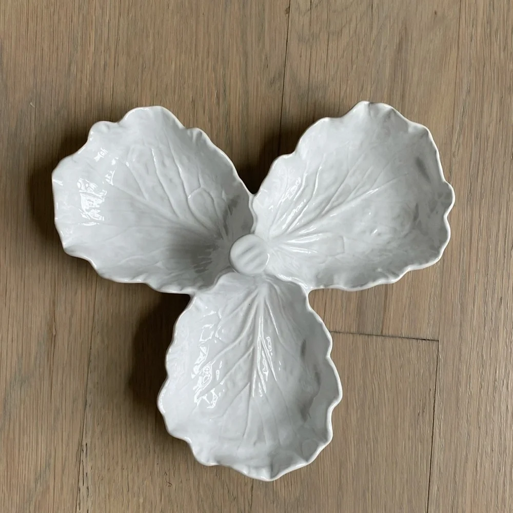 Williams Sonoma Leaf Condiment Tray